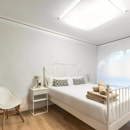 Eguzkilore Txokoa Y Parking Free * Bilbao